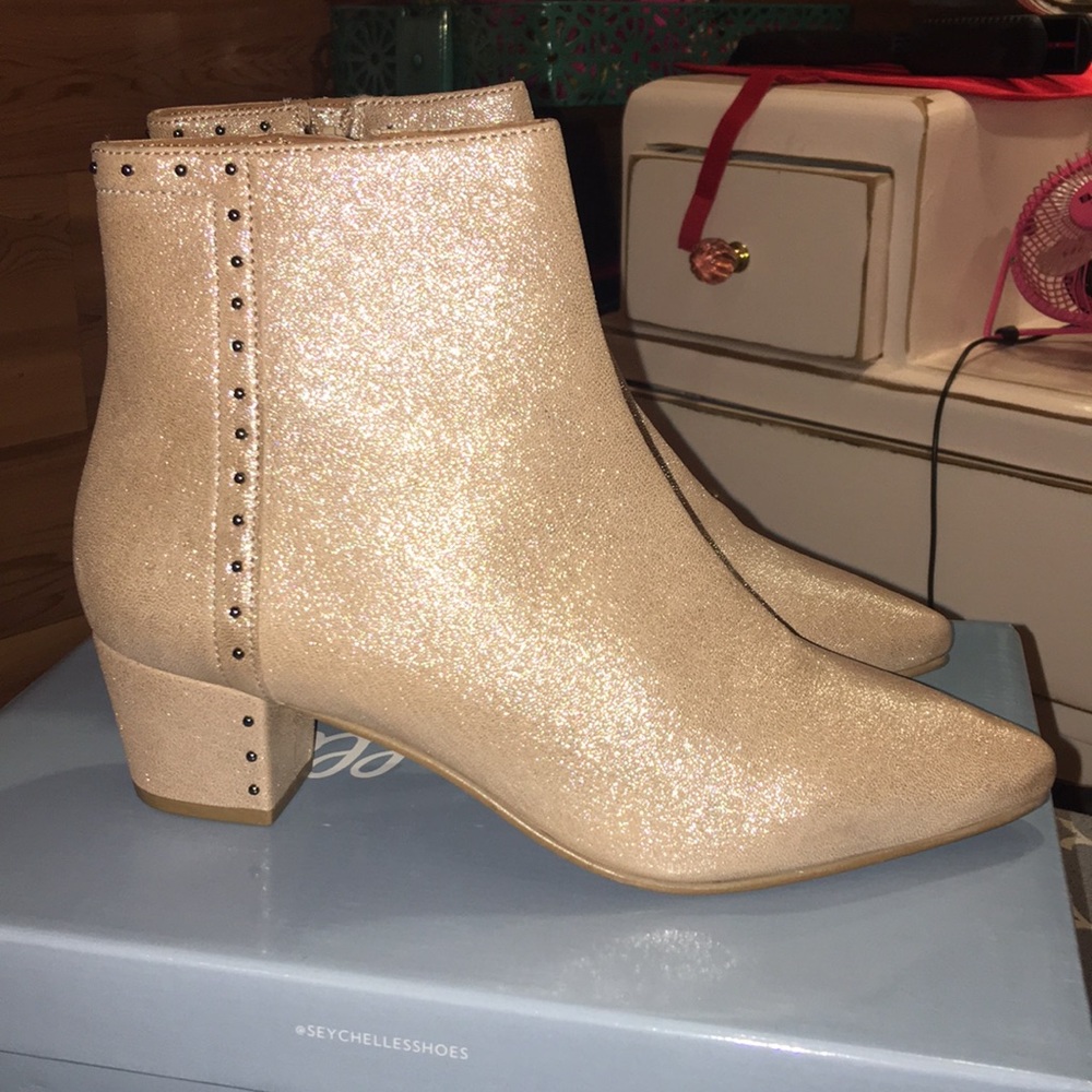 Seychelles blush bootie